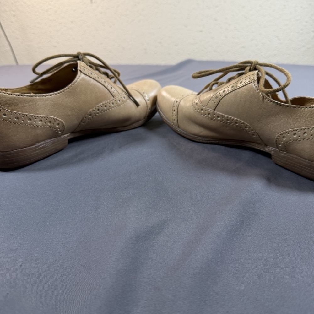 Born "Arletta"  Leather Women's Oxford Tan Size 8 Lace Up Cap Toe - Picture 5 of 8